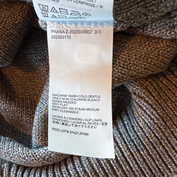 Prana Sweater - size L - Picture 5 of 9